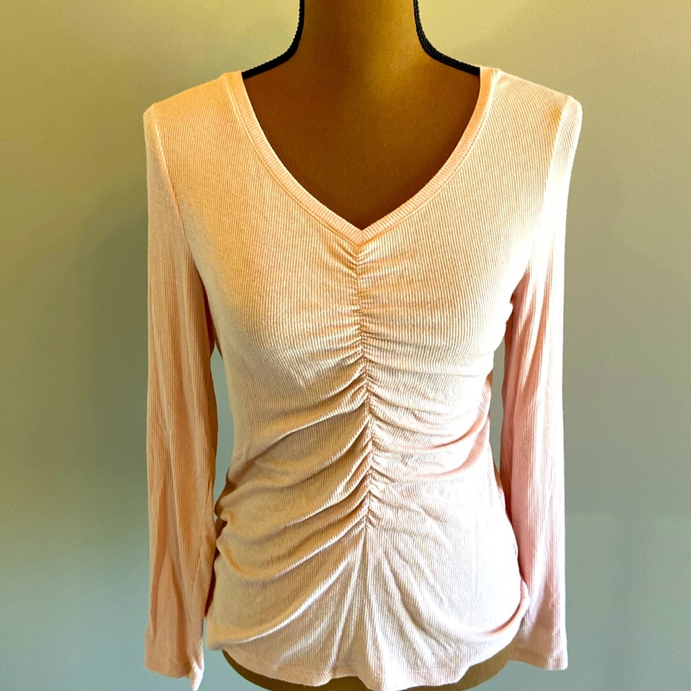 Light pink ladies shirt. Size XS